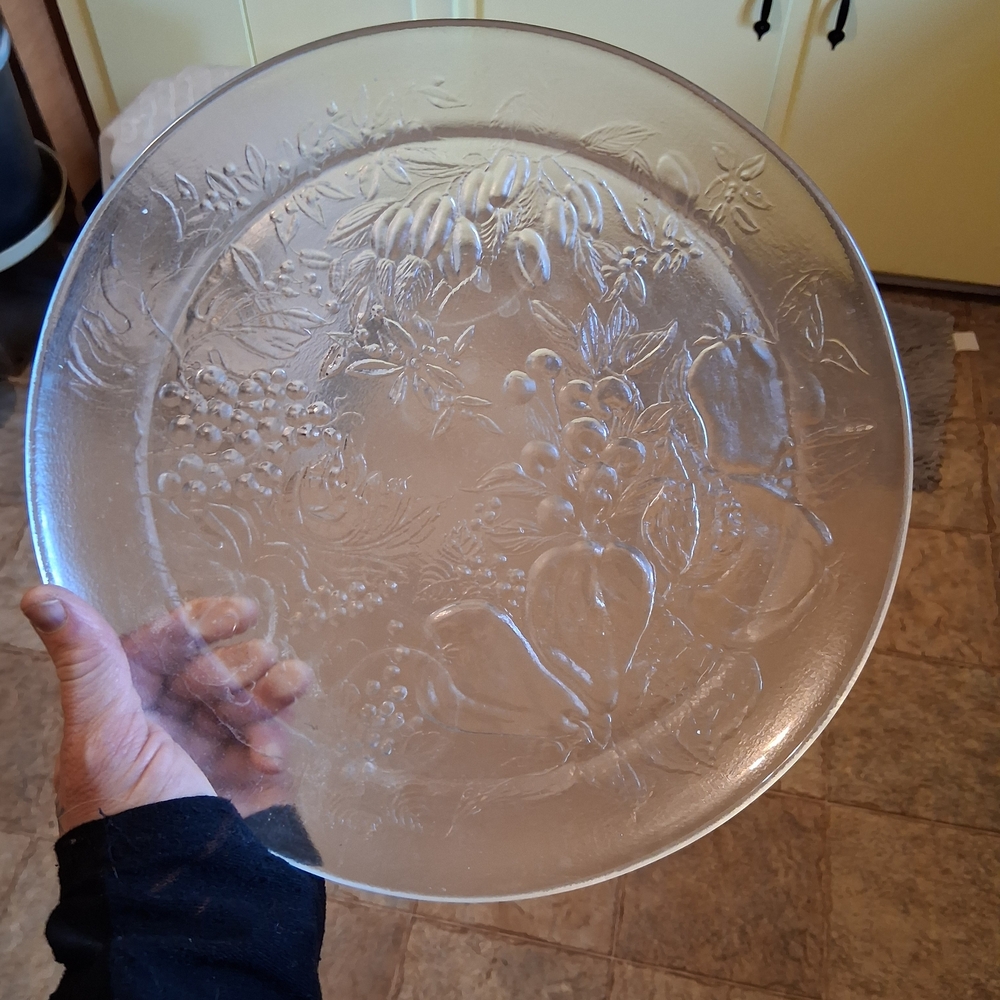 Clear Floral Glass Plate